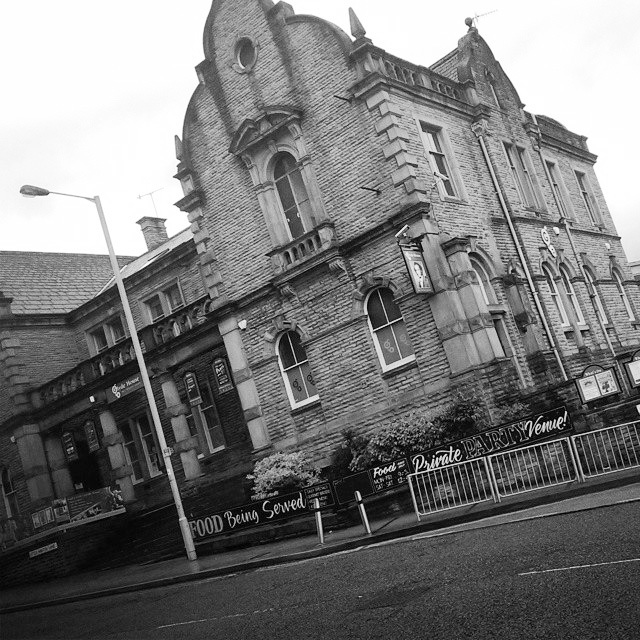 Glyde House