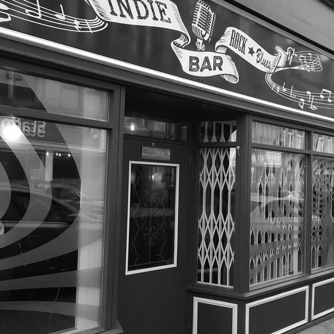 Indie Bar
